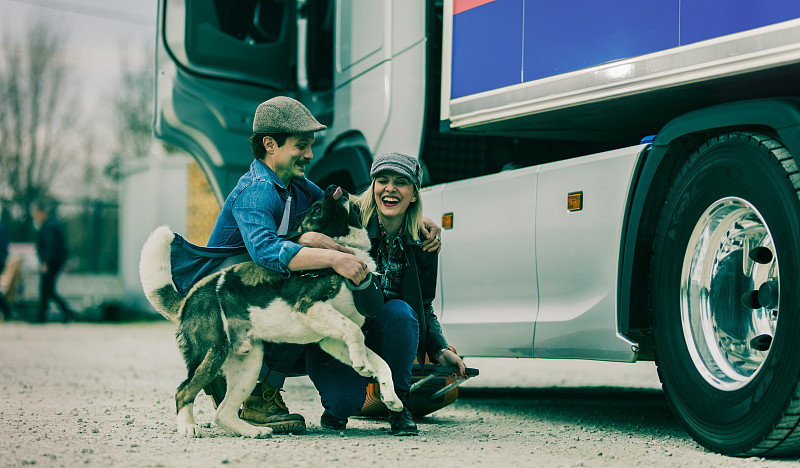 工业磨浆机厦门环球货运快送到班戈