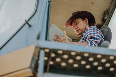 智能烘干机采纳中国深圳环球货运快递至巴尔