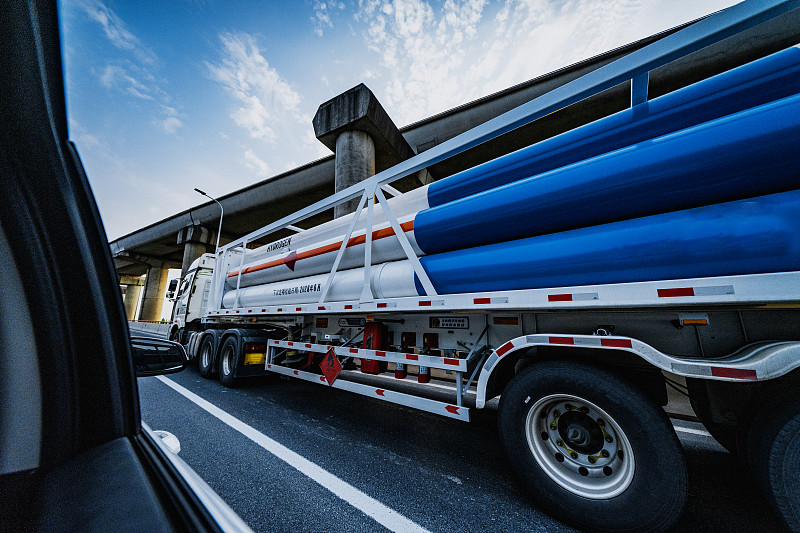 移动通信基站通过广东广州国际物流抵达澳大利亚悉尼