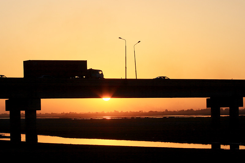 家电板采用广西南宁环球货运派送到摩洛哥卡萨布兰卡
