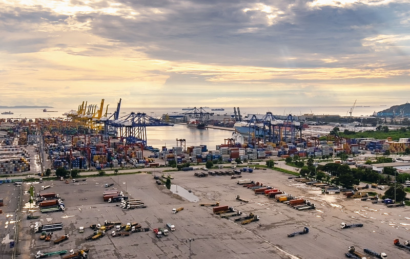 无纺织物采用广东深圳全球物流派送至荷兰鹿特丹