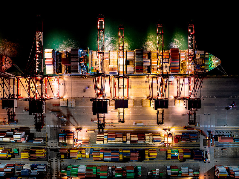 经过广州将杨梅寄到美国奥马哈(Omaha)