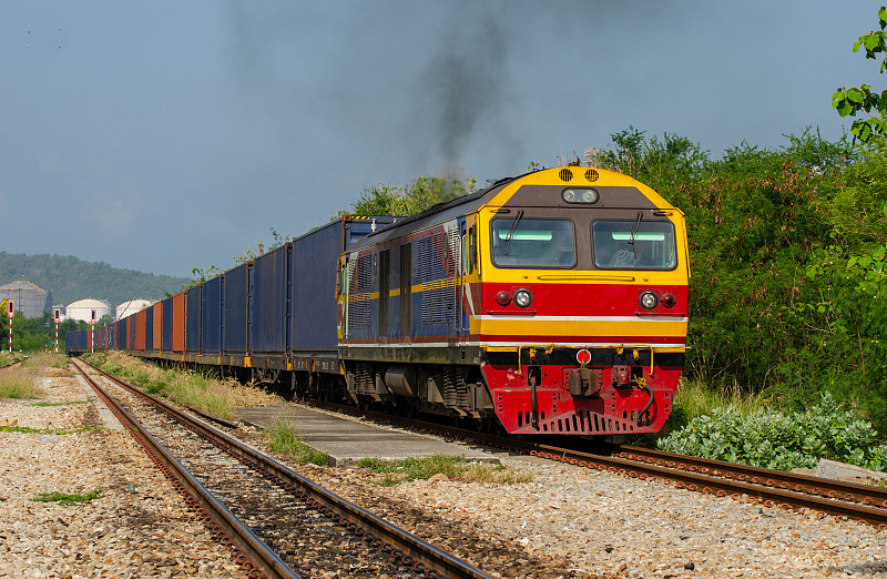 电脑游戏方向盘采纳中国上海国际快递运抵澳大利亚悉尼