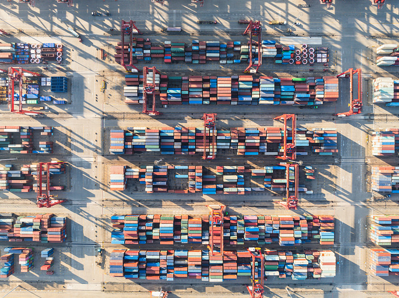 智能手机经过中国宁波跨境物流派送到亚特兰大