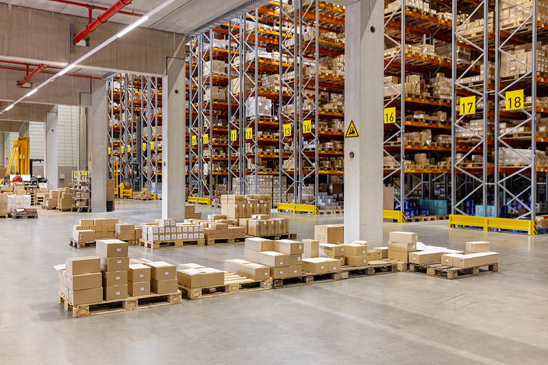 集成电路借助中国上海国际货运快速送达沙特阿拉伯吉达