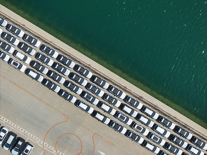 雪花糕经广东广州全球物流配达新加坡