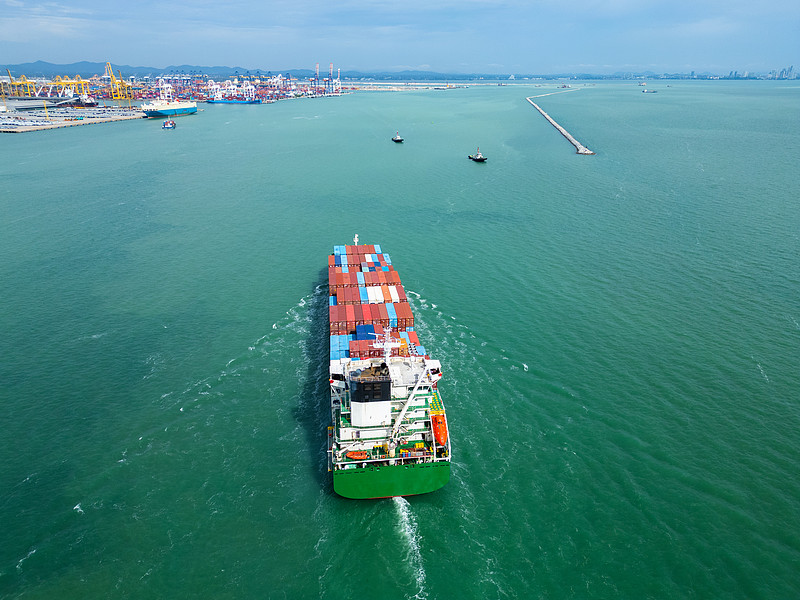 订书机利用湖南长沙全球物流托运至英国费利克斯托