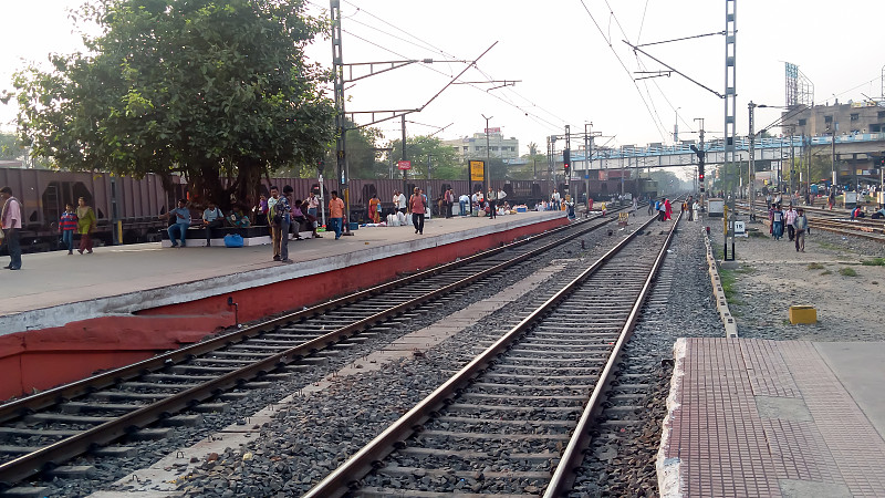 木结构材料通过中国香港国际货运配送至美国麦卡伦(McAllen)