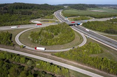 罗经（磁罗经、陀螺罗经）南宁国际快递送达美国