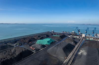 锡箔纸经过大连跨境物流运抵美国迈阿密