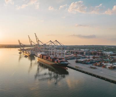 冰箱、洗衣机通过济南全球物流派送至休斯顿