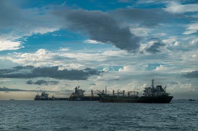 文具经中国郑州外贸物流速递到盐湖城(SaltL