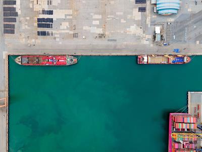 经过中国香港将油画寄到达拉斯(Dallas)