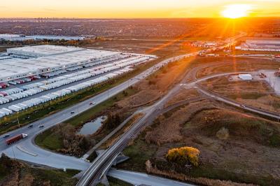 染料采用青岛国际运输高效送达美国辛辛那提