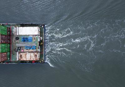 车载点烟器转换器中国重庆外贸物流运到美国