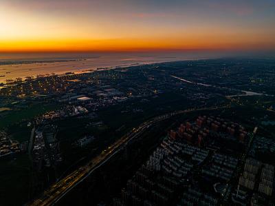化妆包/化妆箱经过中国成都国际运输抵达美