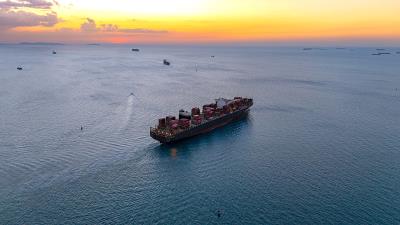 通过中国南京把海产品邮寄到美国底特律