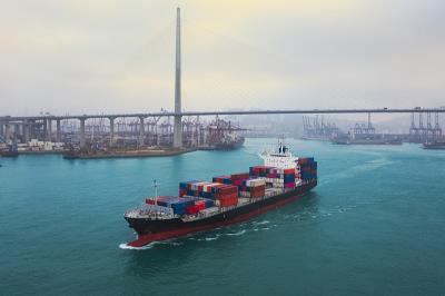 原木通过中国大连国际货运派送至博伊西(Boi