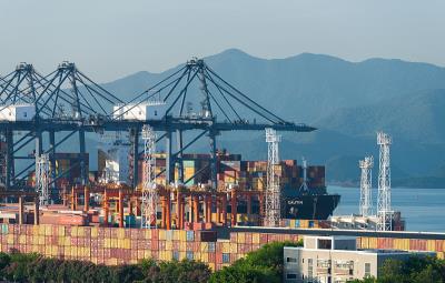 木制门窗部件中国天津跨境物流承运至美国亚