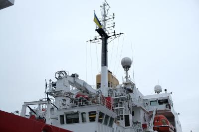 经由中国苏州蔬菜寄到美国埃弗格雷斯港