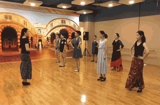 蓓蕾舞蹈——艺术培训为一体的培训中心