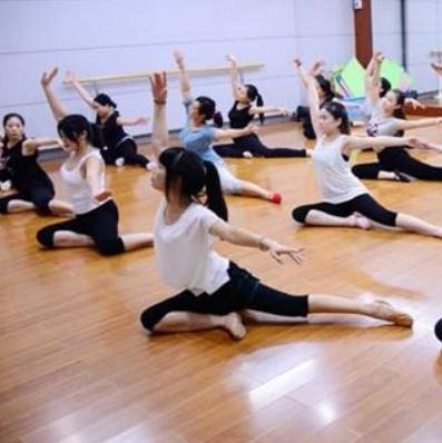 舞林大会——致力于时尚文化舞蹈艺术的普及