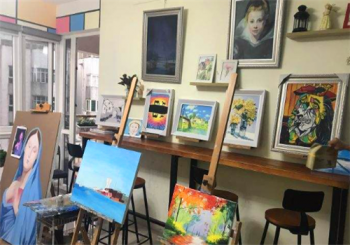 三皇垚画室——综合性艺术提升课程，以欣赏、情感、认知技能、创造为目标。