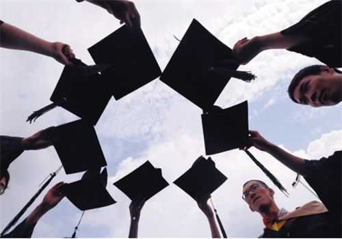 陇海教育——每年在职硕士通过率在90%以上，专业的辅导队伍和专业的运作团队