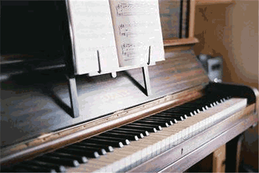 桃李钢琴教育——不仅唤醒了少儿的心灵，更是很好地启迪了少儿智慧