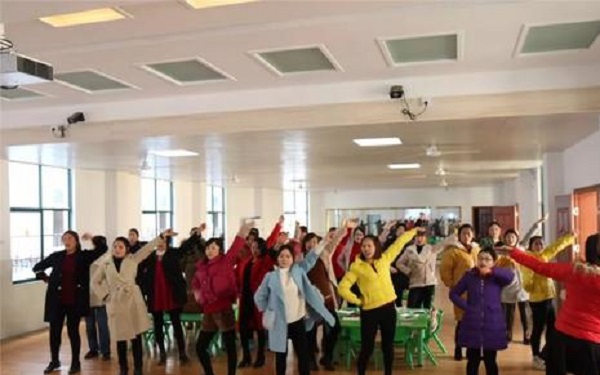 春蕾舞蹈培训中心——轻松灵活的教学方式,内容丰富的会员活