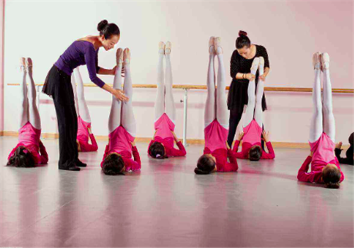 贝蒂舞蹈——专业师资，专业教学，组织学员参加专业等级考级