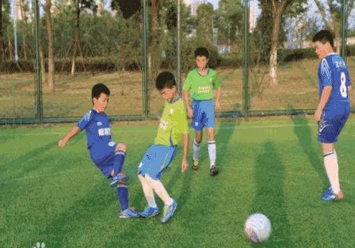 超越少儿足球俱乐部——从事青少年足球培训的专业机构
