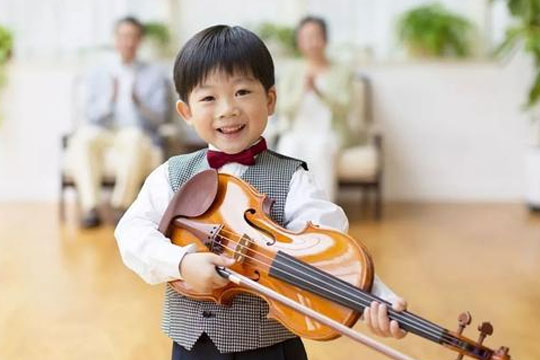 胡瑛婷幼儿音乐中心——让音乐融入孩子们的童年,让欢笑伴随他们成长