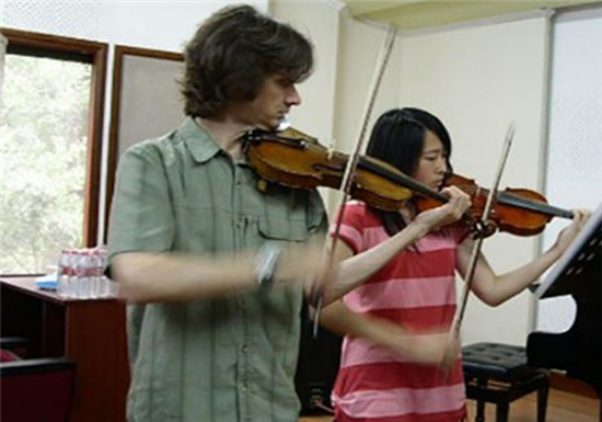 钟艺音乐艺考培训——拥有音院教师团队，丰富的考学教学经验
