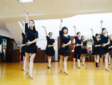 舞之美舞蹈培训中心——传播高雅的舞蹈文化、丰富大众文化艺术生活
