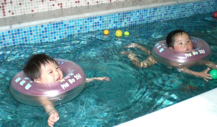 青青宝贝婴儿游泳馆加盟