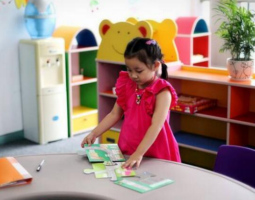 爱阅读亲子绘本馆——培养孩子的专注力、思考力、手眼脑协调能力