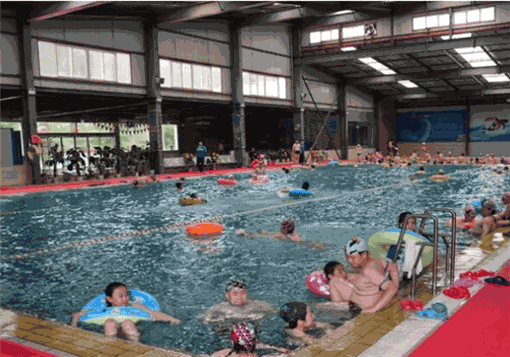 泡泡堂婴儿游泳馆——室温、水温、湿度严格达到统一标准