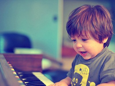 阿米诺钢琴——钢琴少儿教育基地