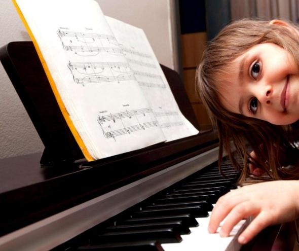 123音乐培训中心——采用独创“拇指教育”教学方法