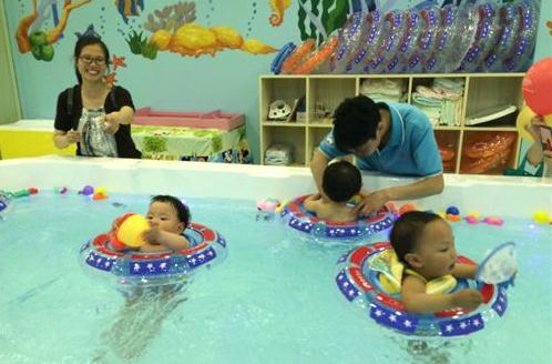 童博士婴儿游泳馆——专业的婴儿SPA健康生活会所