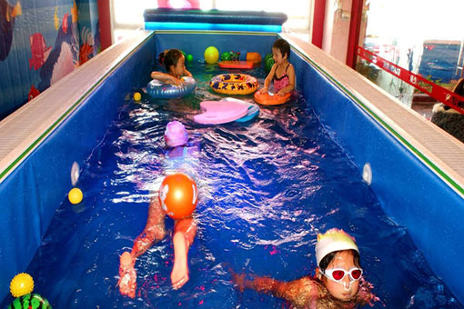小天使婴儿游泳馆——以婴儿游泳设备为基础，以忠实服务客户为目标