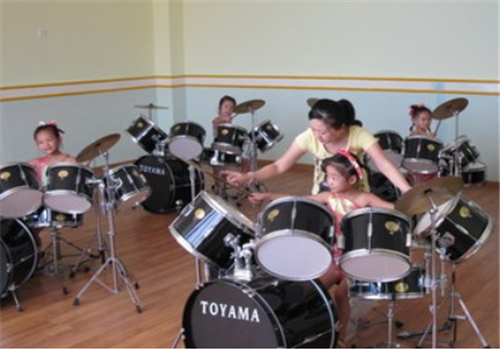 格莱美艺术中心——雄厚师资，专业的管乐教学与乐队培训