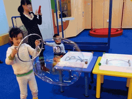 奇哇奇娃泡泡乐园——致力于打造成为国内超一流的儿童泡泡乐园
