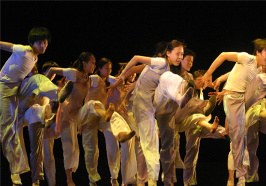 靓点舞蹈学校——具有丰富教学经验和舞台表演经验的教师任教
