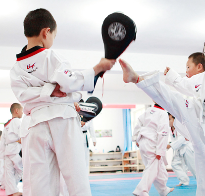 宏明跆拳道——培养学员的身心素质，培养学员德智体多方面的能力