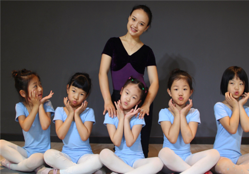 赞佳芭蕾舞蹈培训学校——充分体验国际先进舞蹈教育理念