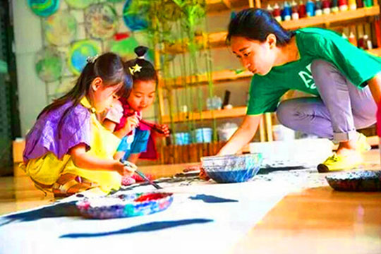 大象少儿美术——致力于3-18岁中国儿童艺术高端教育机构