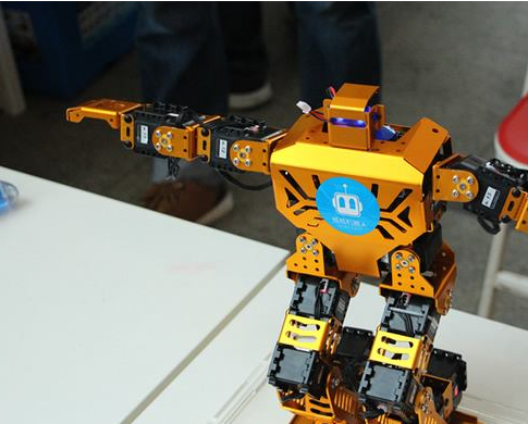 奥松机器人——致力于推广研发教育机器人的品牌公司