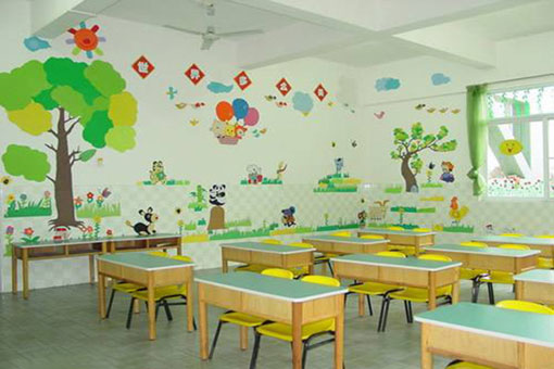 东方红艺术幼儿园——提高幼儿教育质量为中心，注重幼儿素质的培养及智力的开发